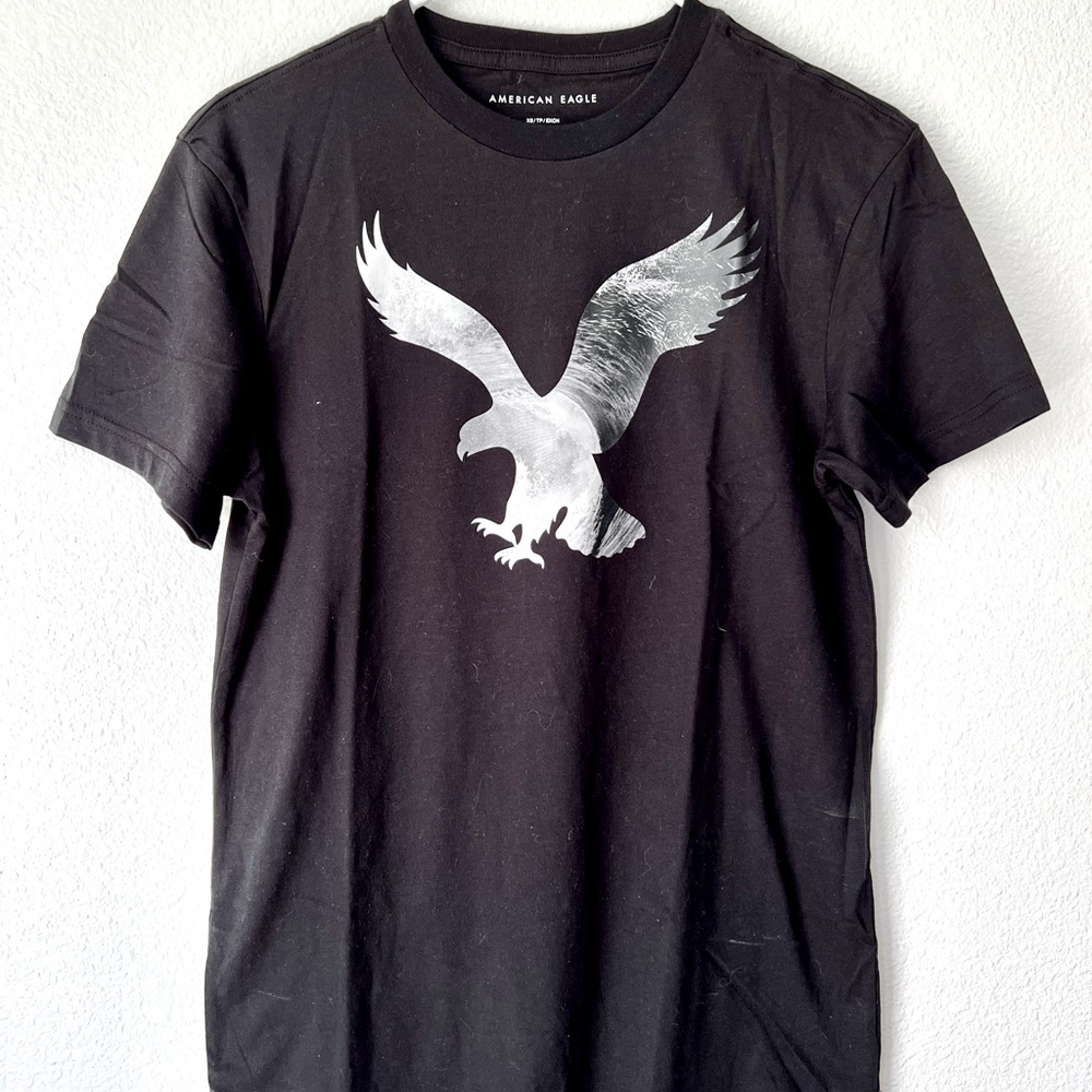Brand new AMERICAN EAGLE logo tee